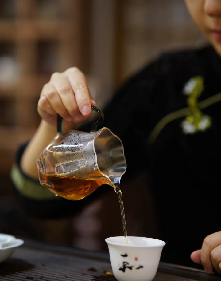山南如何约到鸡公司/山南咋约得便宜的鸡怎么约/约的鸡公司fds